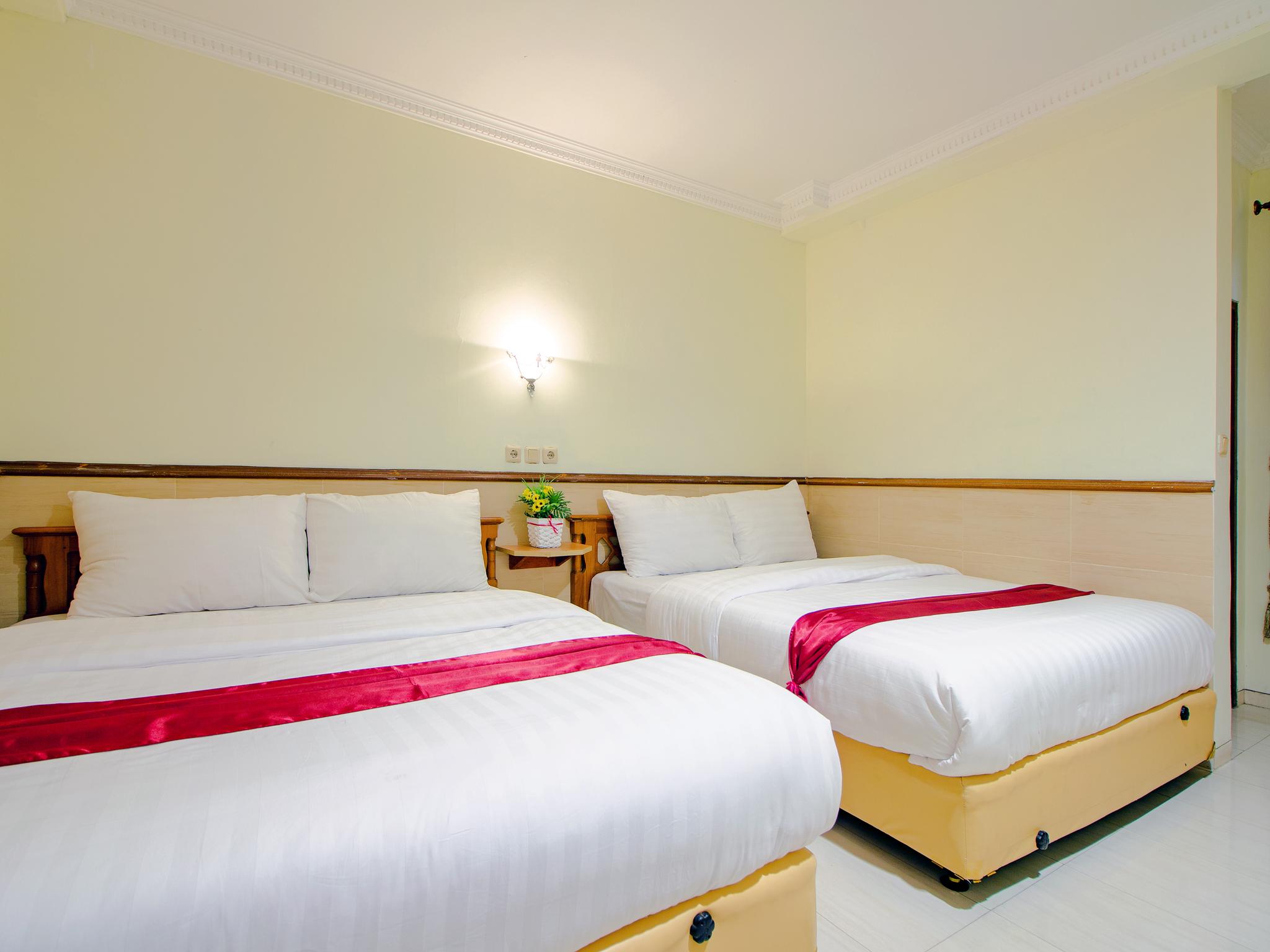 Oyo 1683 Hotel Musafira Syariah Yogyakarta Exteriör bild