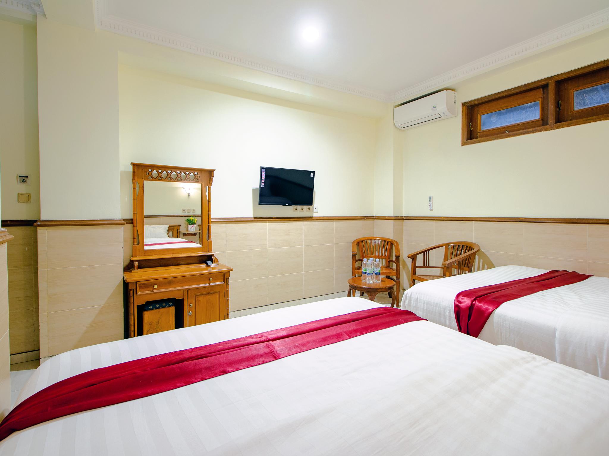 Oyo 1683 Hotel Musafira Syariah Yogyakarta Exteriör bild