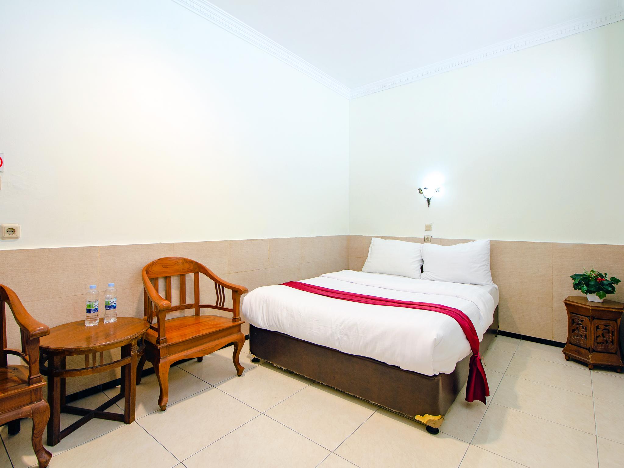 Oyo 1683 Hotel Musafira Syariah Yogyakarta Exteriör bild