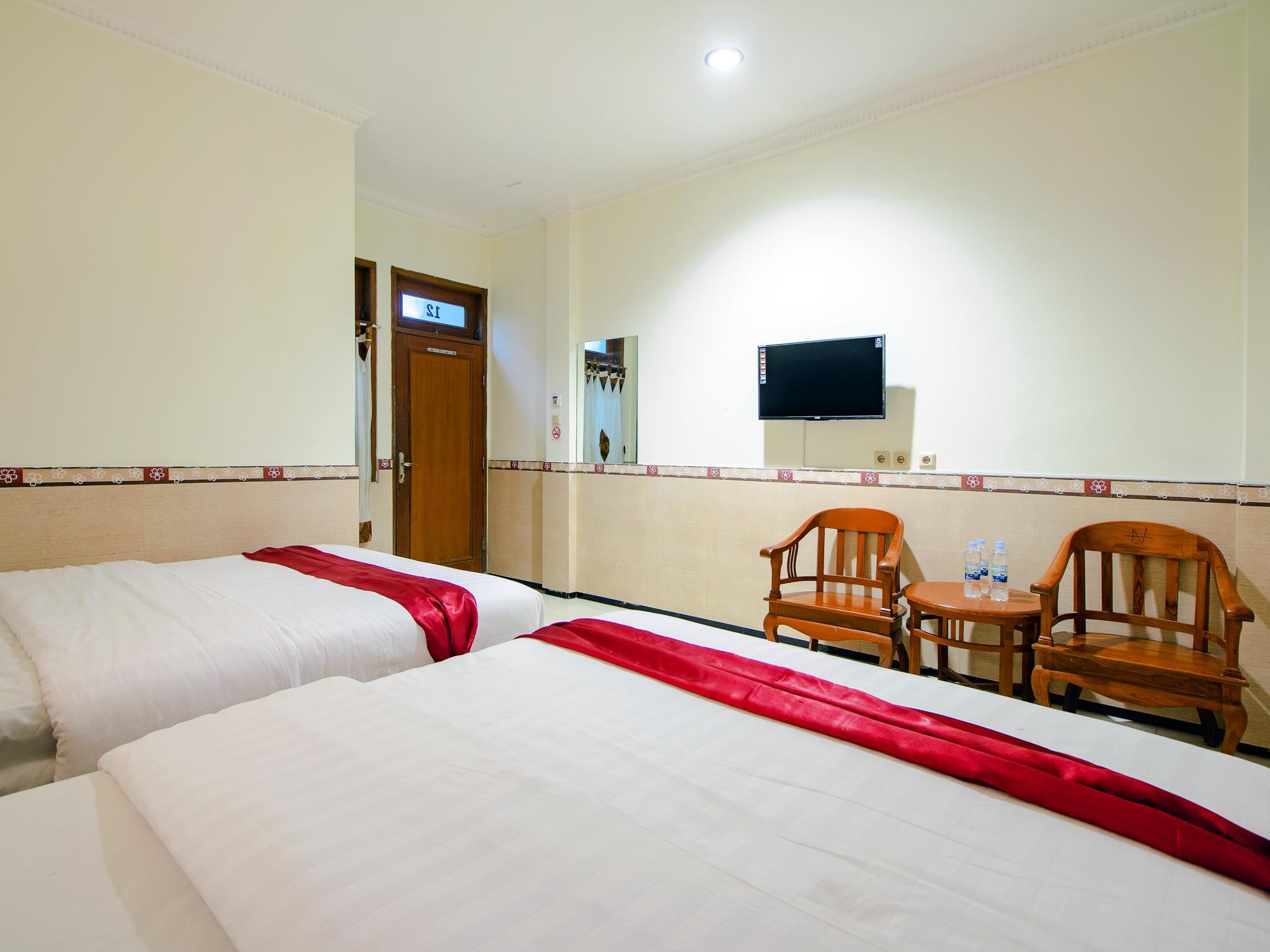 Oyo 1683 Hotel Musafira Syariah Yogyakarta Exteriör bild