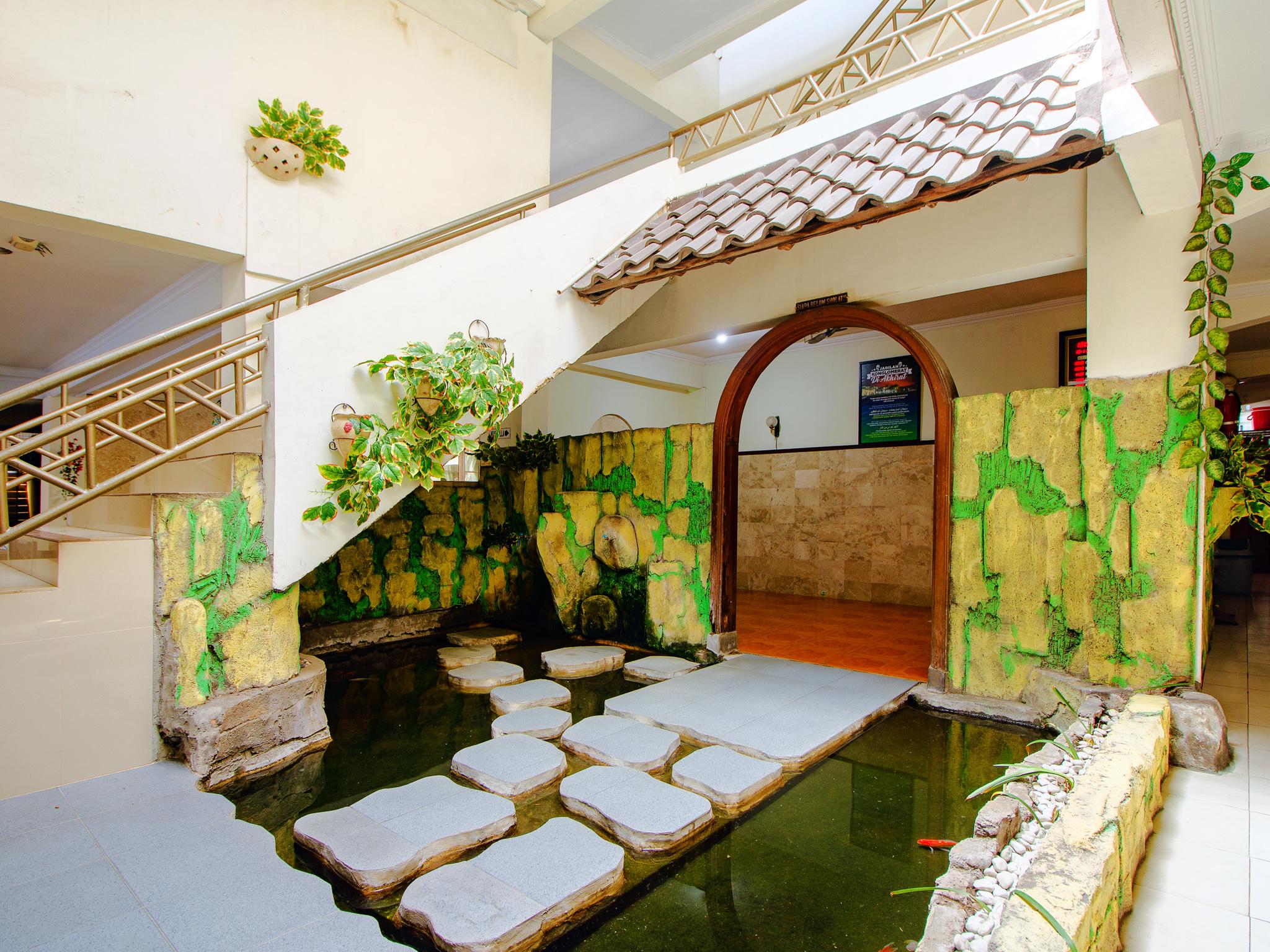Oyo 1683 Hotel Musafira Syariah Yogyakarta Exteriör bild
